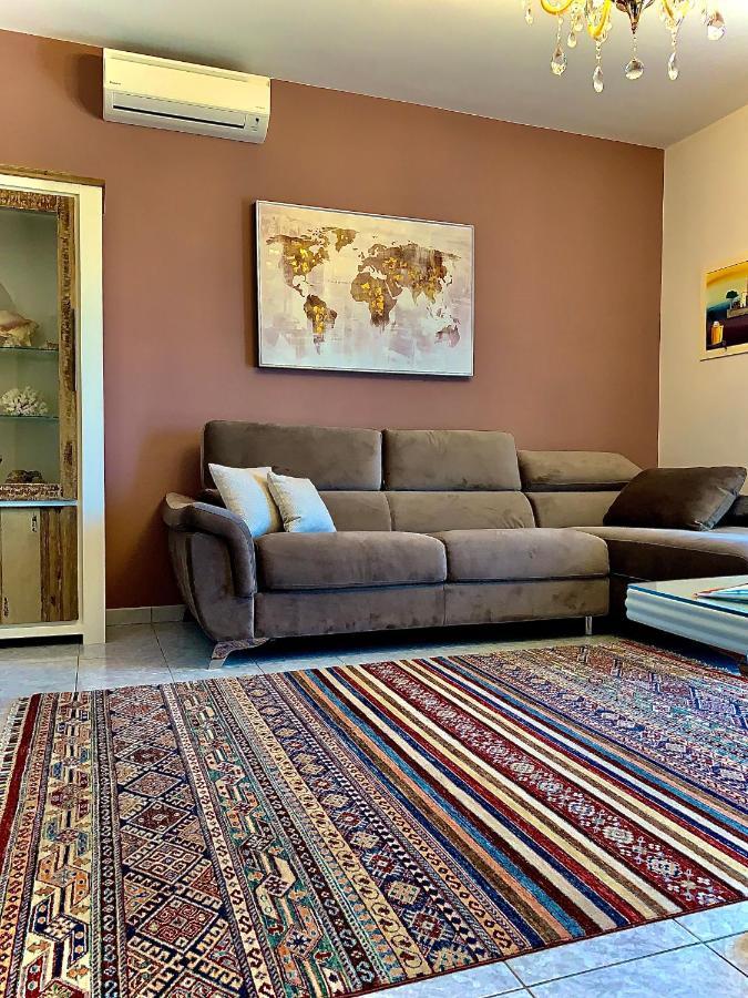 Villa Endi,A Gem Near Sibenik Unesic Екстер'єр фото